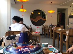 -毛辣果·贵州红酸汤牛肉火锅(西单店)