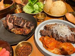 厚切傣式猪五花与奶油生菜-SHAN山(前滩太古里店)