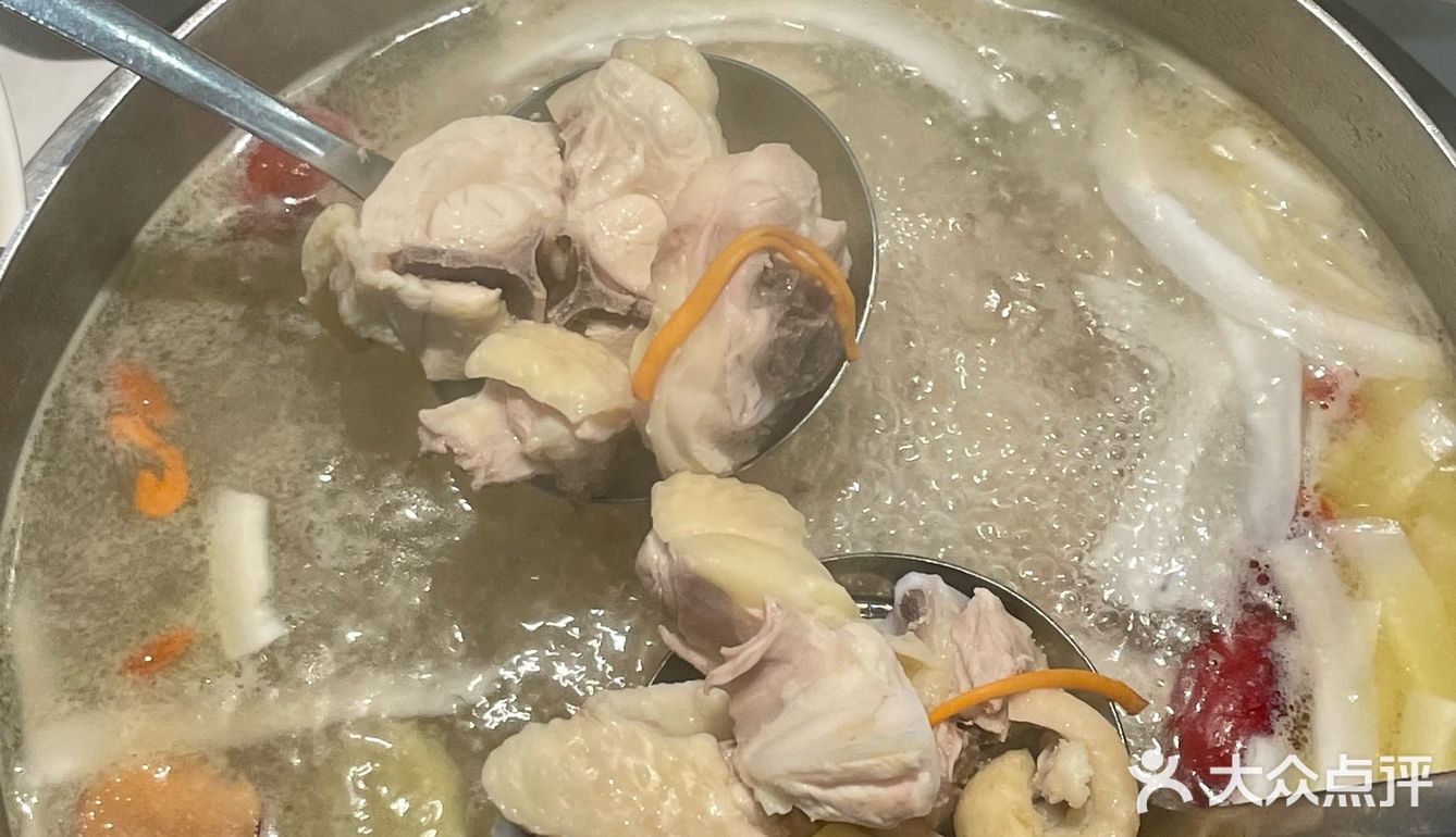 在广州！吃到巨巨巨好吃的猪肚鸡✌🏻️