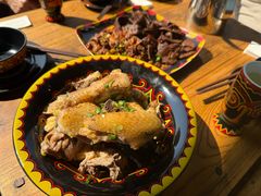 彝家坨坨鸡-阿斯牛牛十二餐厅•四季餐厅(民族大道店)