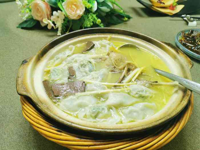 熙春茶楼-"环境口味都不错,服务特别好赞,开餐的时候.