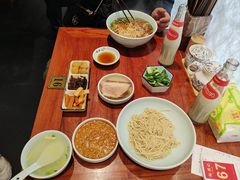 -裕兴记•蟹黄面馆(人民广场店)