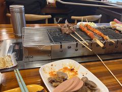 -哈尔滨小酒馆·鲜肉现穿自助烧烤(康新花园店)