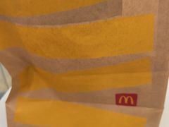 -麦当劳(上海虹桥站30B检票口楼上)
