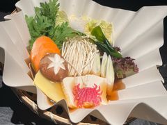 -蟹犇前•帝王蟹雪蟹(陆家嘴店)