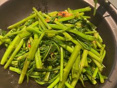 -港丽餐厅(来福士店)