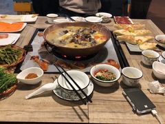 -哈吱喂丽江火塘·牦牛火锅(五一街店)