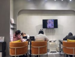 -进巍美甲美睫