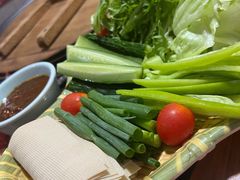 -人民公社铁锅炖·东北菜(卫国道店)