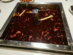 牛油红锅-小牛叔鲜切牛肉·火锅·烤肉自助(公济桥路店)