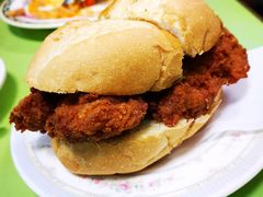 猪扒包-胜利茶餐室