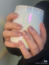 -UGIRL有个美甲