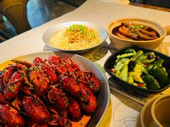 -巴厘龙虾·榜首油焖大虾(音乐学院·沿江酒馆店)
