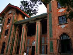 门面-中山大学广州校区南校园怀士堂