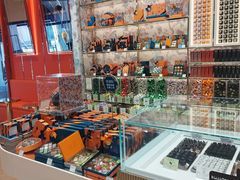 -VENCHI 闻绮(上海佛罗伦萨小镇店)