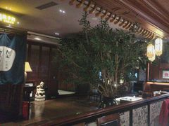 -八府香鸭·啫啫煲(华山路店)