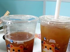 轻咖柠檬茶-瑞幸咖啡(石榴中心店)