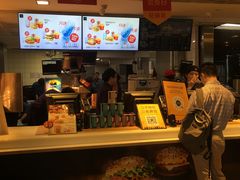 -麦当劳(海岸城店)