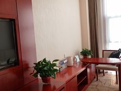 -兴芮温泉度假区