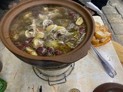 -广味炭炉鸡煲(宝业路分店)