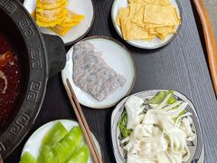 -重庆故事姊妹老火锅(财经学院店)