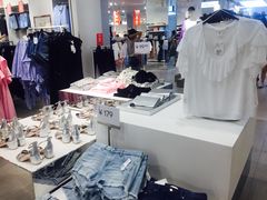 -H&M(天一广场店)