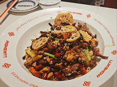 香锅牛蛙-禄鼎记·排队俩小时都要吃的酸菜鱼(石牌桥店)