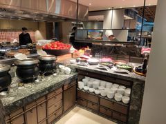 自助取餐区-金海湾自助餐厅(金陵饭店)