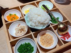 黄金鸡汤泡饭-川堂风·跷脚牛肉·乐山爆炒(宝山日月光店)