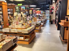 -西西弗书店&矢量咖啡(来福士广场店)