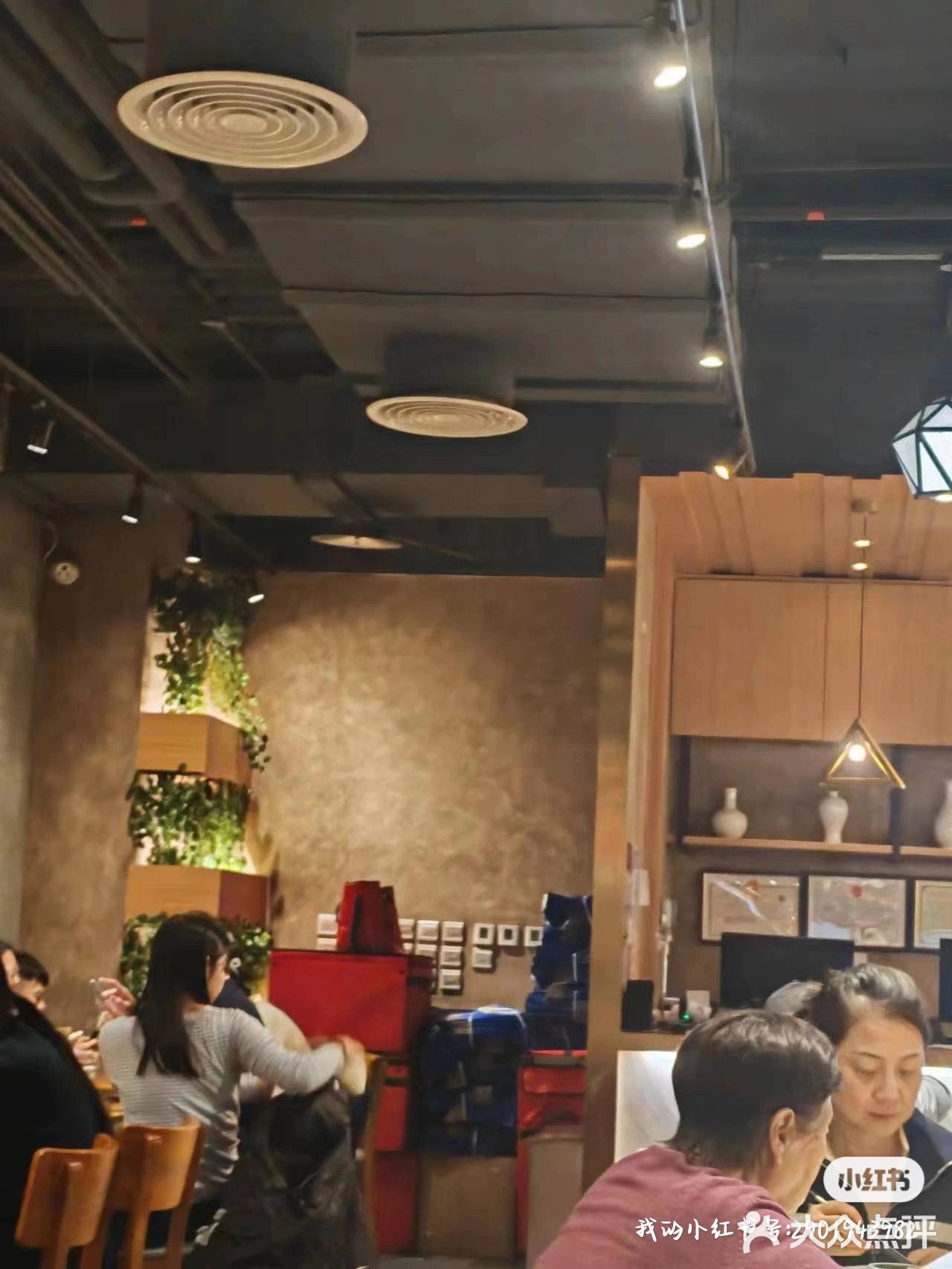 吃饭还可以有礼物哦
