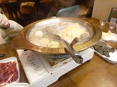 -天成·潮州牛肉脆肉鱼生蚝自助火锅