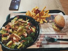 -The Habit Burger Grill 哈比特汉堡(复兴soho店)
