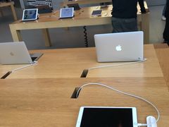 -Apple零售店(华贸购物中心店)