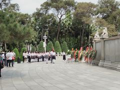 -烈士陵园(地铁站)