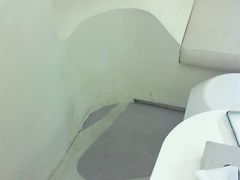 脏死的沙发-视界风尚酒店(京基万象城大剧院地铁站店)
