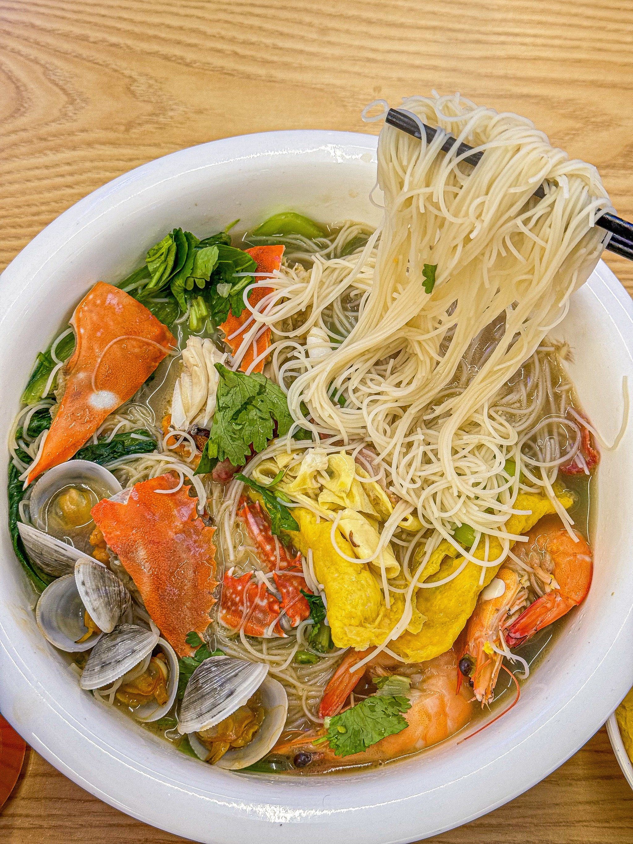 谁来解释下!这家店的海鲜面怎么吃不腻!