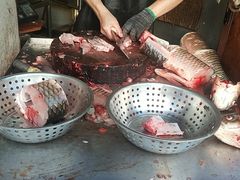 -梅记大块头爆鱼店(乍浦路店)