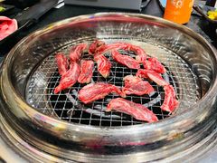 和牛肋条-赤铁扒拉锅·烤串·烤鸽子