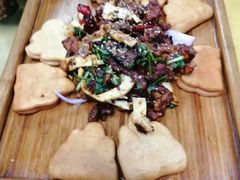 -老东镇啤酒屋海鲜加工·蒸汽海鲜·海鲜烧烤(台东店)