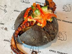 意式辣番茄章鱼足料理面包-APOLI ITABAKERY·AP意大利料理面包坊(上海首店)