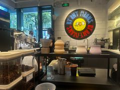 -Dogi&kiki Coffee(中心商务大厦店)