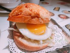 -新大咀港式茶餐厅(宝山万达店)