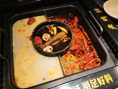 -老牌坊云南鱼豆花火锅(哈西万达店)