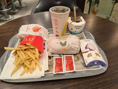 -麦当劳(卫星广场店)