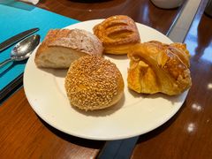 -月色西餐厅·海鲜刺身·烧烤(科学城保利郡雅酒店)