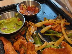 -必胜客(新中纬店)