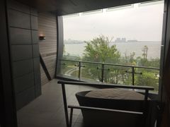 阳台-上海滴水湖皇冠假日酒店