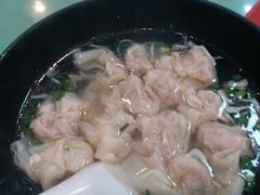 鲜肉小馄饨-白玉兰小吃(新村路店)
