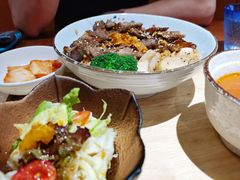 -POKEE VIA&Brunch·维娅(重庆来福士店)